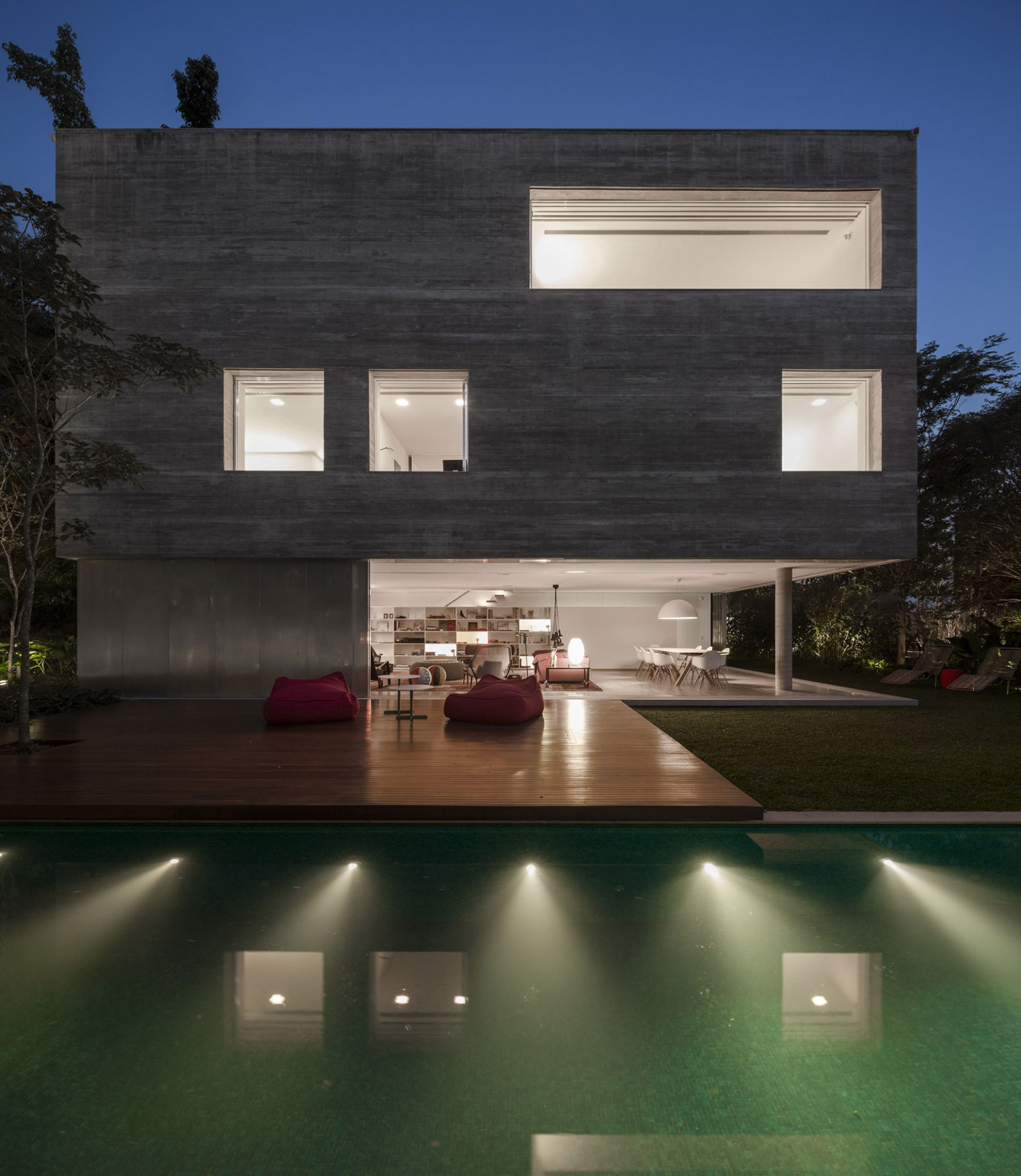 Minimalistic Casa Cubo by Studio MK27 minimalistic casa cubo by studio mk27 e64322a