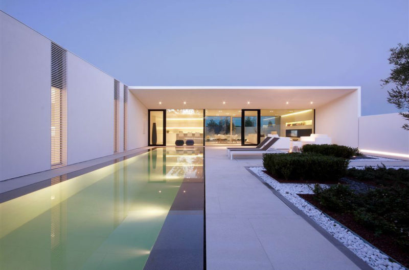 Modern Jesolo Lido Pool Villa Designed by JM Architecture modern jesolo lido pool villa designed by jm architecture 26e6a99
