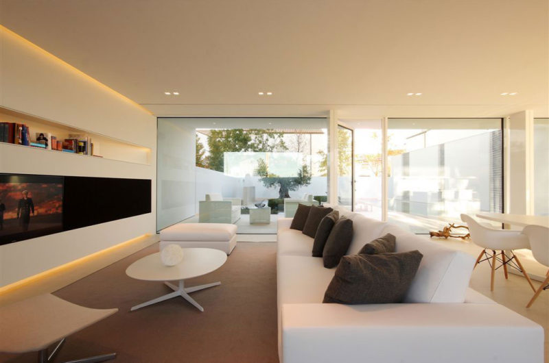 Modern Jesolo Lido Pool Villa Designed by JM Architecture modern jesolo lido pool villa designed by jm architecture 5cfe97c
