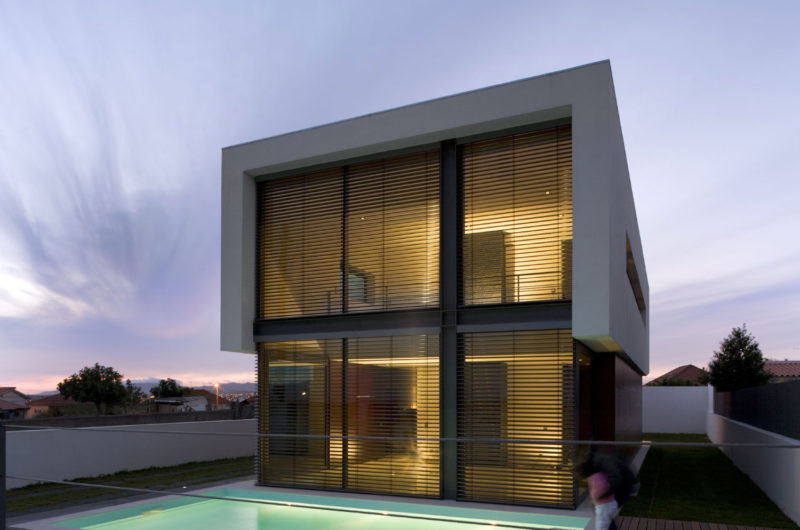 Nature-Friendly DT House by Jorge Graca Costa nature friendly dt house by jorge graca costa 90be999