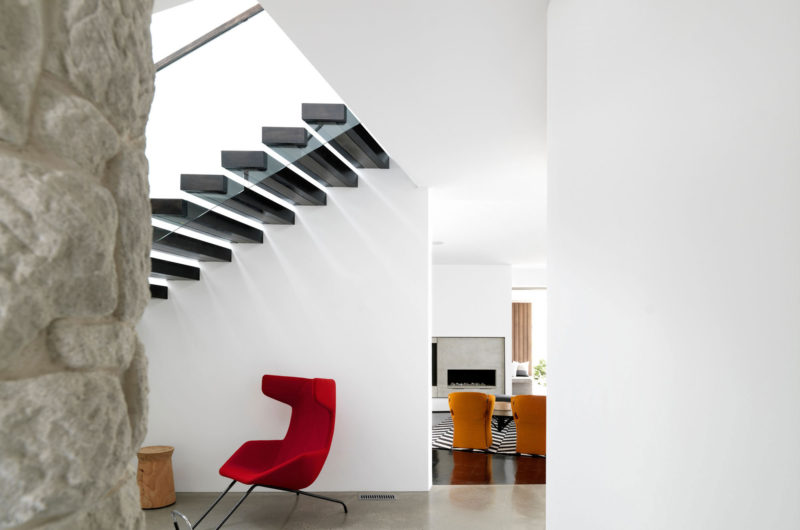 Oceanfront Balcony Over Bronte by Luigi Rosselli Architects oceanfront balcony over bronte by luigi rosselli architects 62c928d