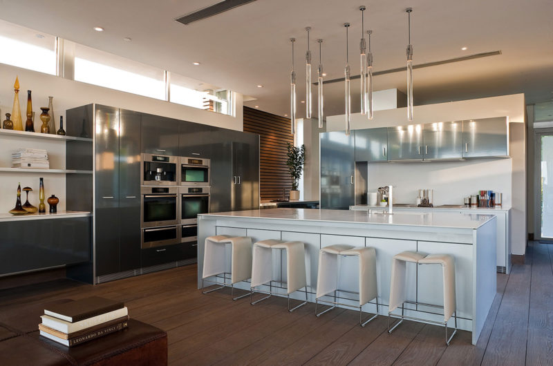 Panoramic Blue Jay Way Residence by McClean Design panoramic blue jay way residence by mcclean design 0107db4