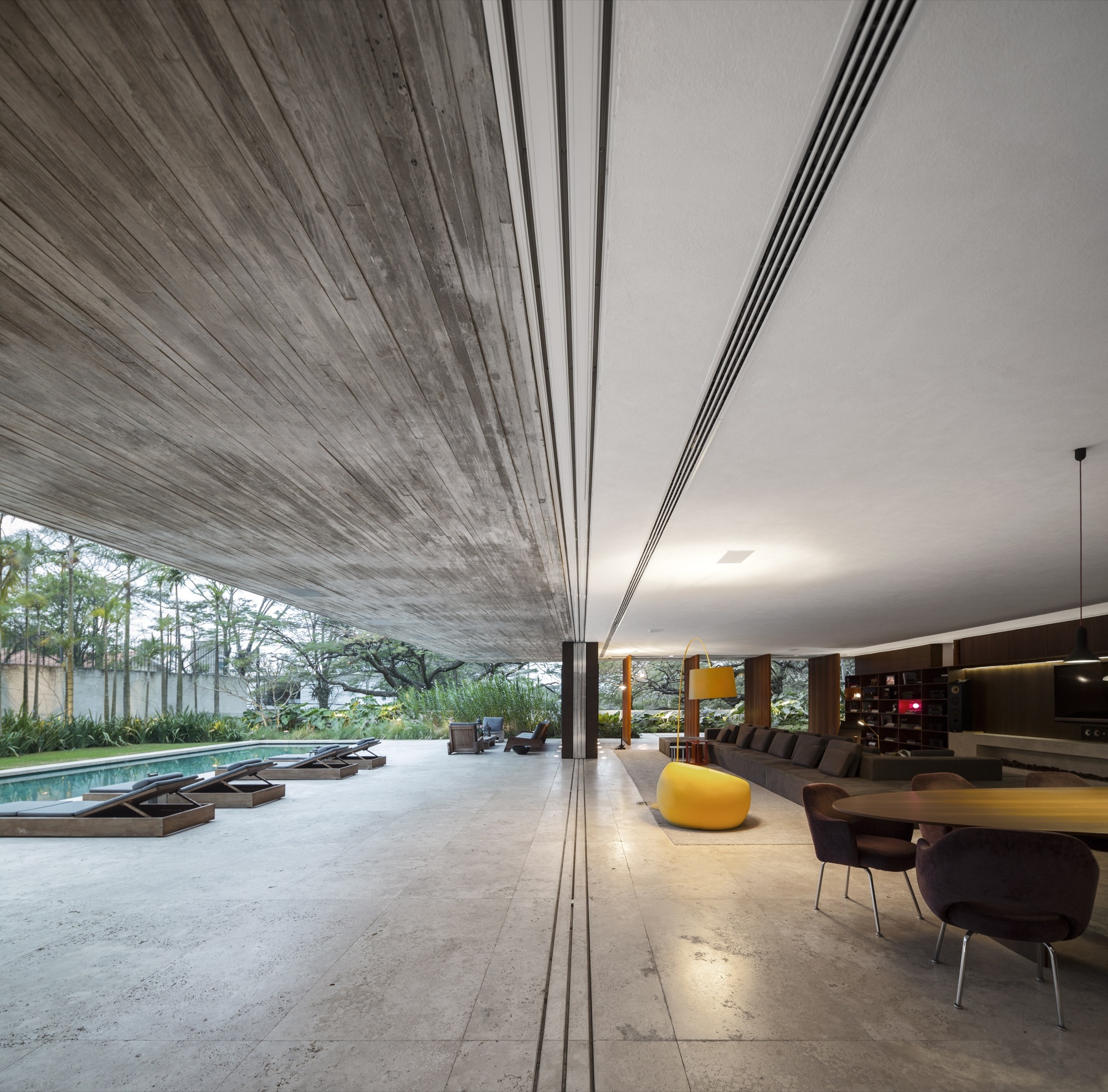 Phenomenal Ipes House In São Paulo, Brazil phenomenal ipes house in so paulo brazil 0c5e7e9