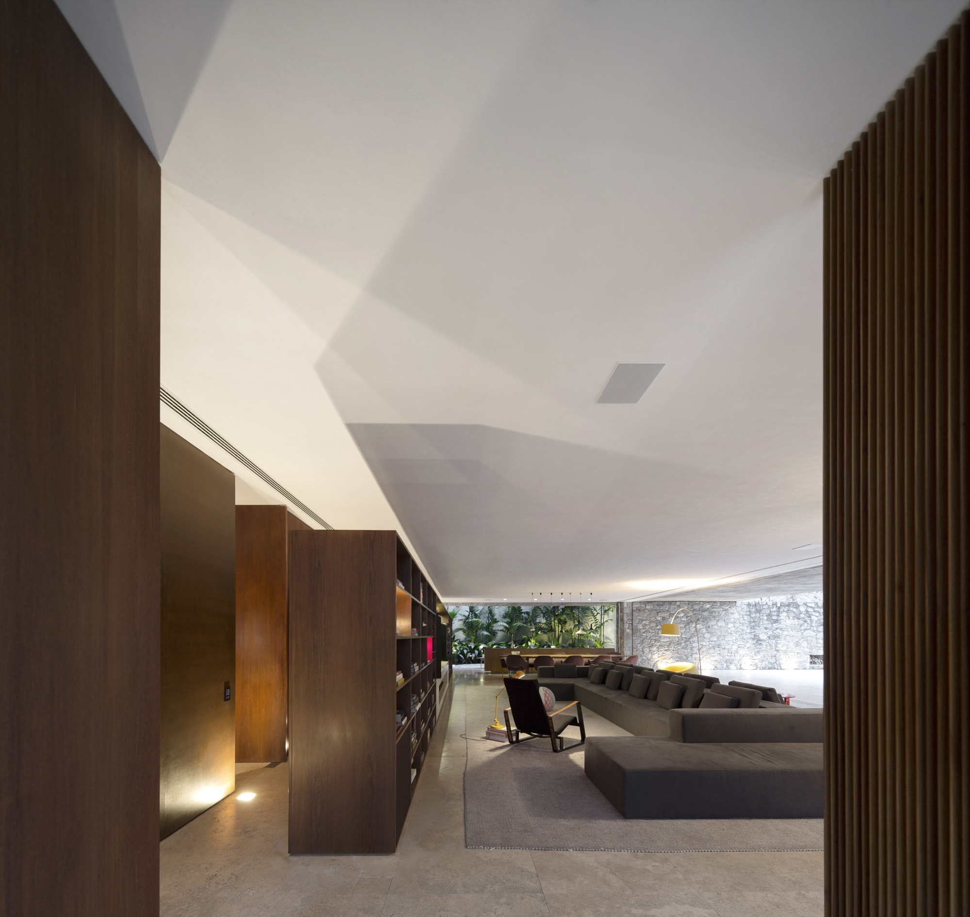 Phenomenal Ipes House In São Paulo, Brazil phenomenal ipes house in so paulo brazil cbe0783