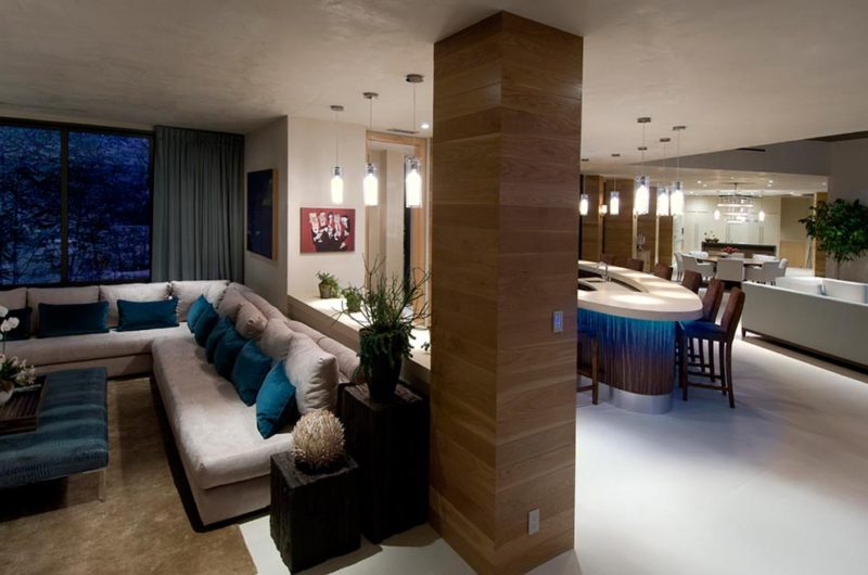 Plush Residence in California with Interiors by Lori Dennis plush residence in california with interiors by lori dennis 18bdb85
