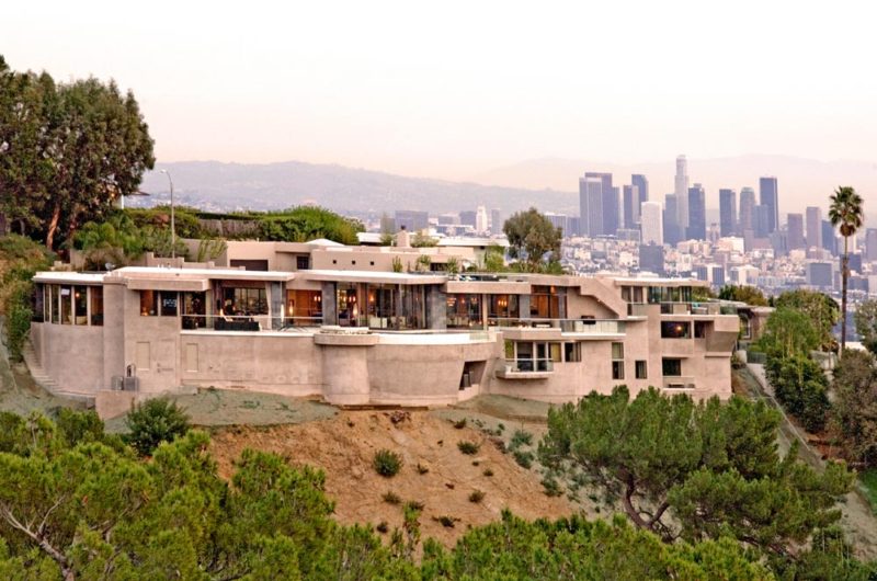 Plush Residence in California with Interiors by Lori Dennis plush residence in california with interiors by lori dennis 89eded7