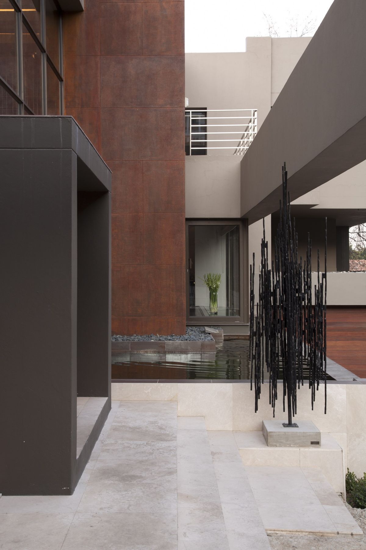 Private Eccleston Drive Residence in Johannesburg private eccleston drive residence in johannesburg 350c41f