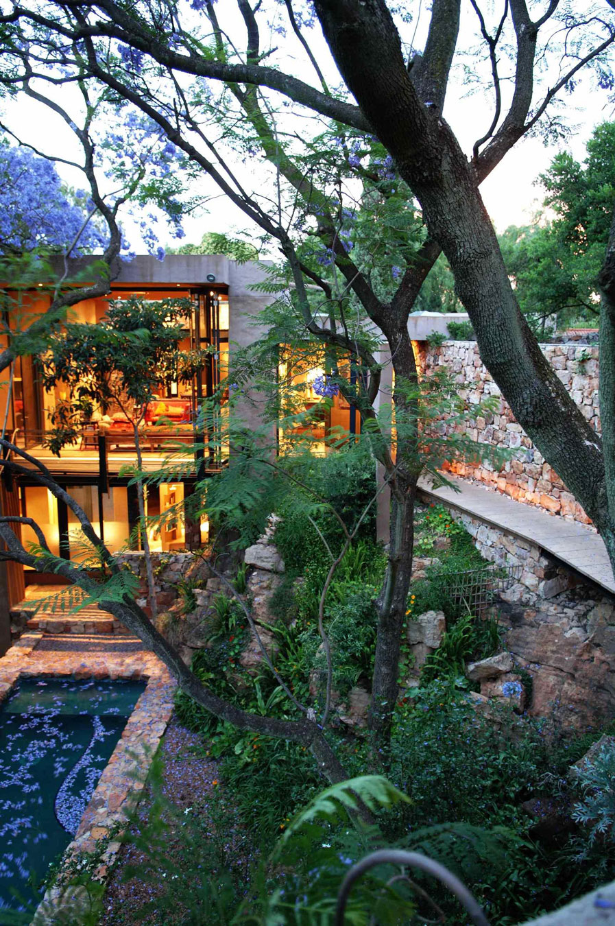 Secluded Treehouse by Slee & Co Architects secluded treehouse by slee co architects 35641b6