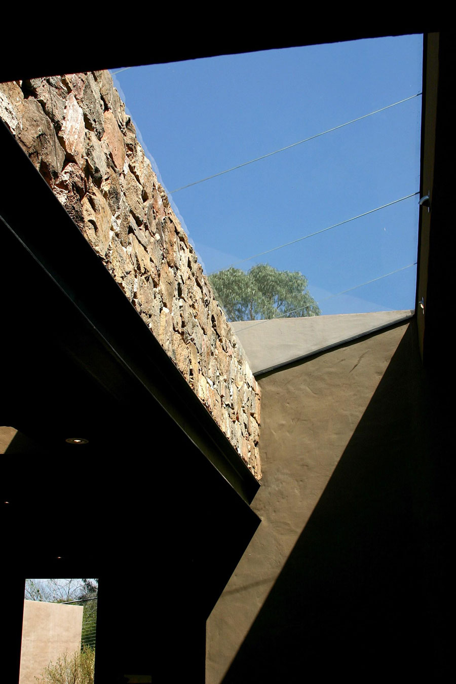 Secluded Treehouse by Slee & Co Architects secluded treehouse by slee co architects adf6f2e
