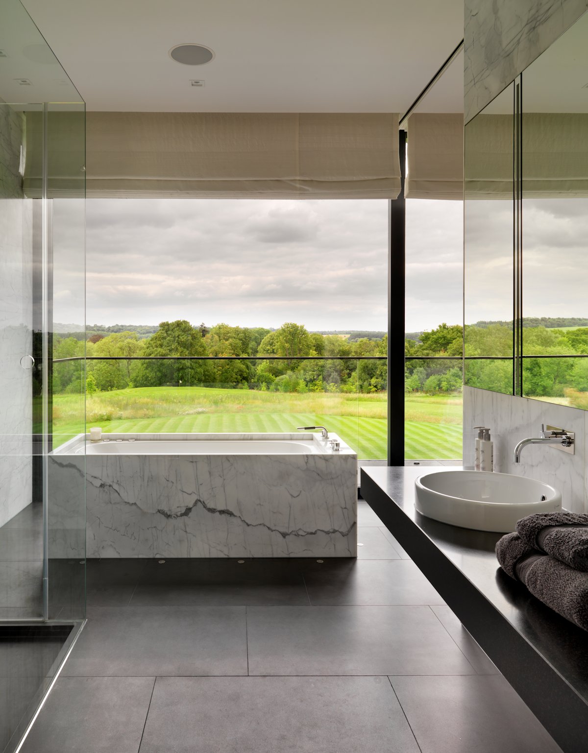 Stunning Berkshire Residence In England stunning berkshire residence in england 1b9c8f0