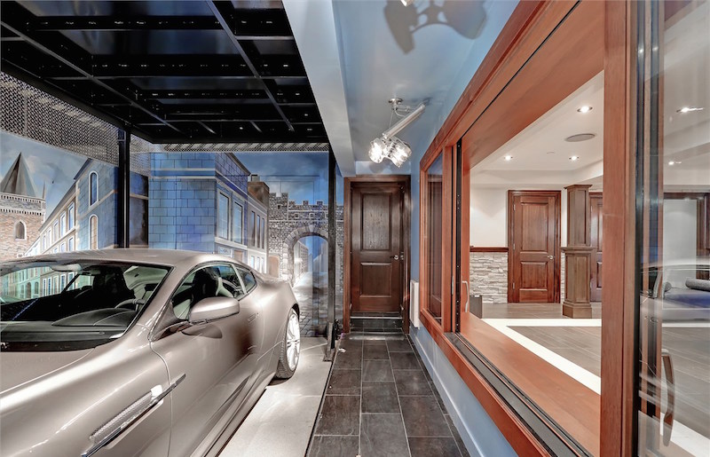Stunning Lakefront Home In Mississauga, Ontario, Canada stunning lakefront home in mississauga ontario canada 02a5298