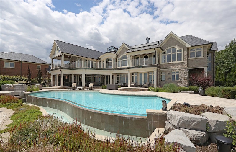 Stunning Lakefront Home In Mississauga, Ontario, Canada stunning lakefront home in mississauga ontario canada d486090