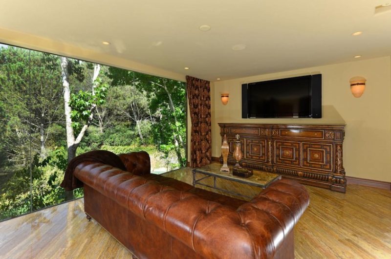 The Aristocratic Hilltop Estate in California the aristocratic hilltop estate in california 69f6d4c