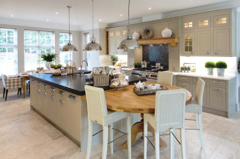 The Magnificent September House in England the magnificent september house in england 558483c