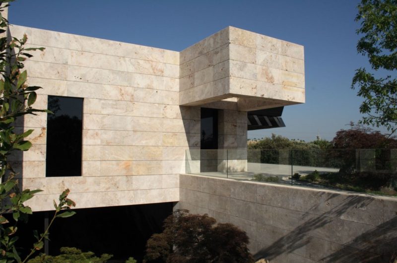 The Must-Have House in Pozuelo de Alarcón by A-cero Architects the must have house in pozuelo de alarcn by a cero architects ec60bae