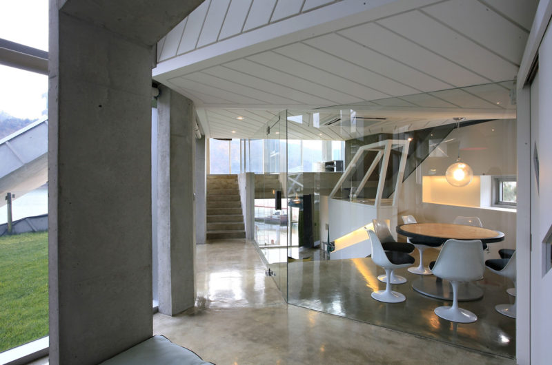 The Stunning Island House by Iroje KHM Architects the stunning island house by iroje khm architects 4f8ea27