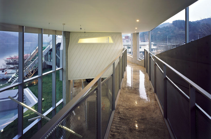 The Stunning Island House by Iroje KHM Architects the stunning island house by iroje khm architects d98a4eb