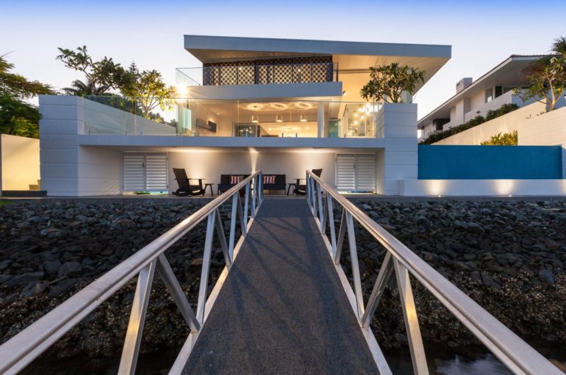 Trim Promenade Residence by BGD Architects trim promenade residence by bgd architects 2cb5085