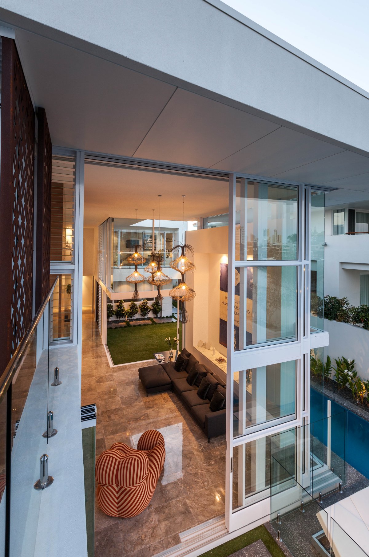 Trim Promenade Residence by BGD Architects trim promenade residence by bgd architects 61db6a7
