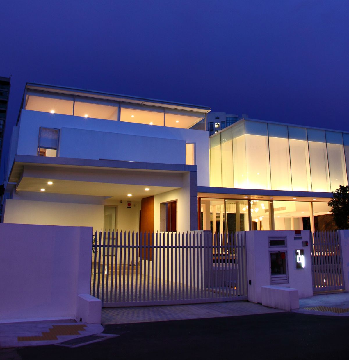 Upgraded Margoliouth House by DLab upgraded margoliouth house by dlab eb9940e