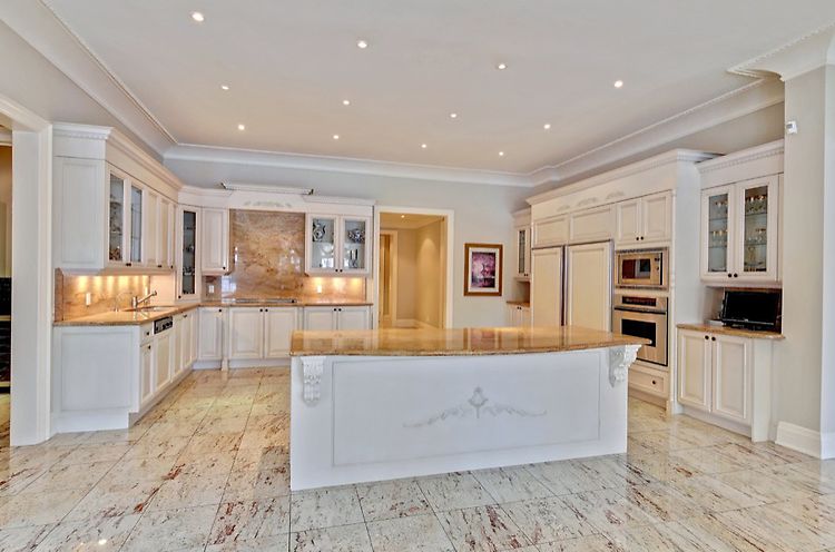 Baronial Estate In Ontario, Canada baronial estate in ontario canada 5e27c2f