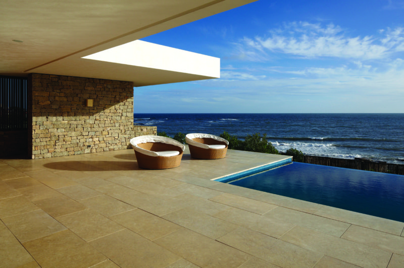 Buenos Mares Vacation House by RDR Arquitectos buenos mares vacation house by rdr arquitectos a142e21