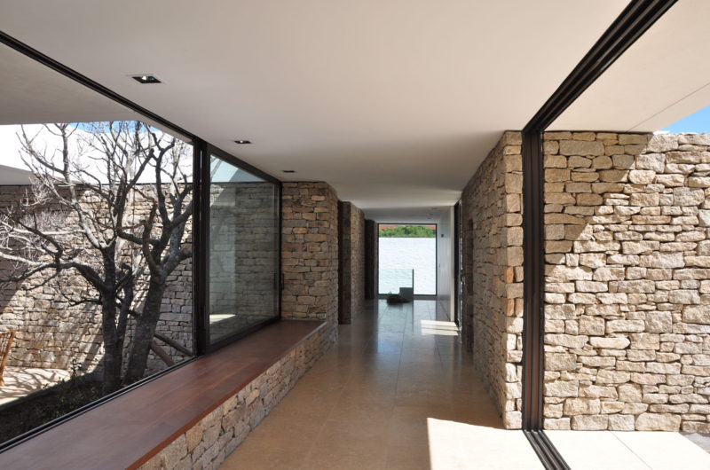 Buenos Mares Vacation House by RDR Arquitectos buenos mares vacation house by rdr arquitectos f924074