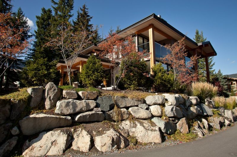 contemporary canadian chalet in whistler 1c4f997