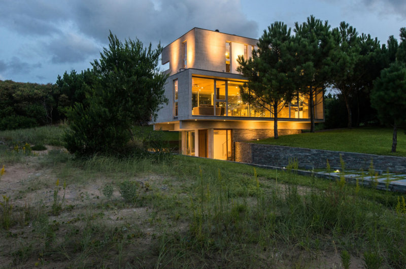 Contemporary KVS House In Buenos Aires, Argentina contemporary kvs house in buenos aires argentina 2b5fea5