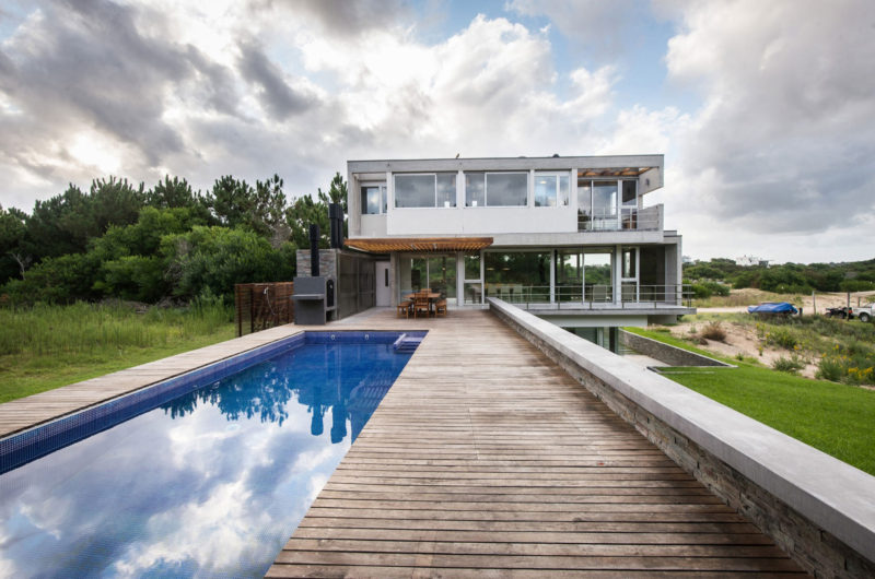 Contemporary KVS House In Buenos Aires, Argentina contemporary kvs house in buenos aires argentina 7e583b5