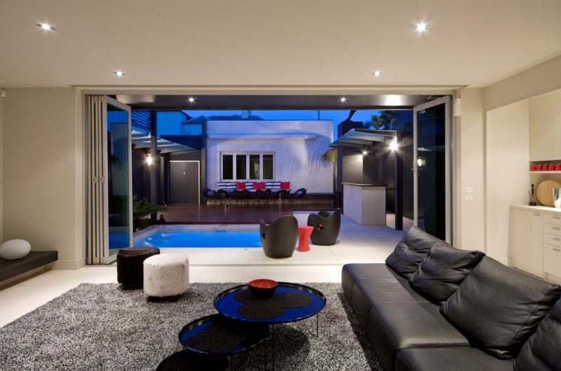 Contemporary Luxury At The Esplanade House in Melbourne contemporary luxury at the esplanade house in melbourne c3e20bc