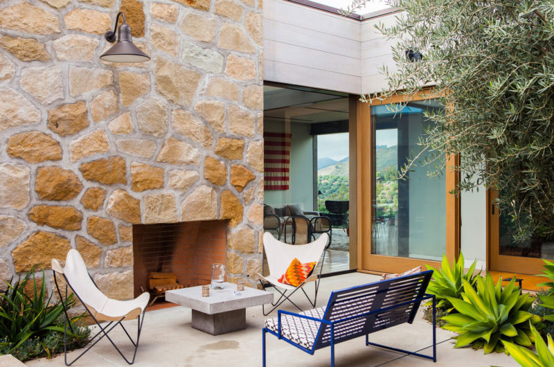 Elegant Toro Canyon House In California, USA elegant toro canyon house in california usa 2bebcd1
