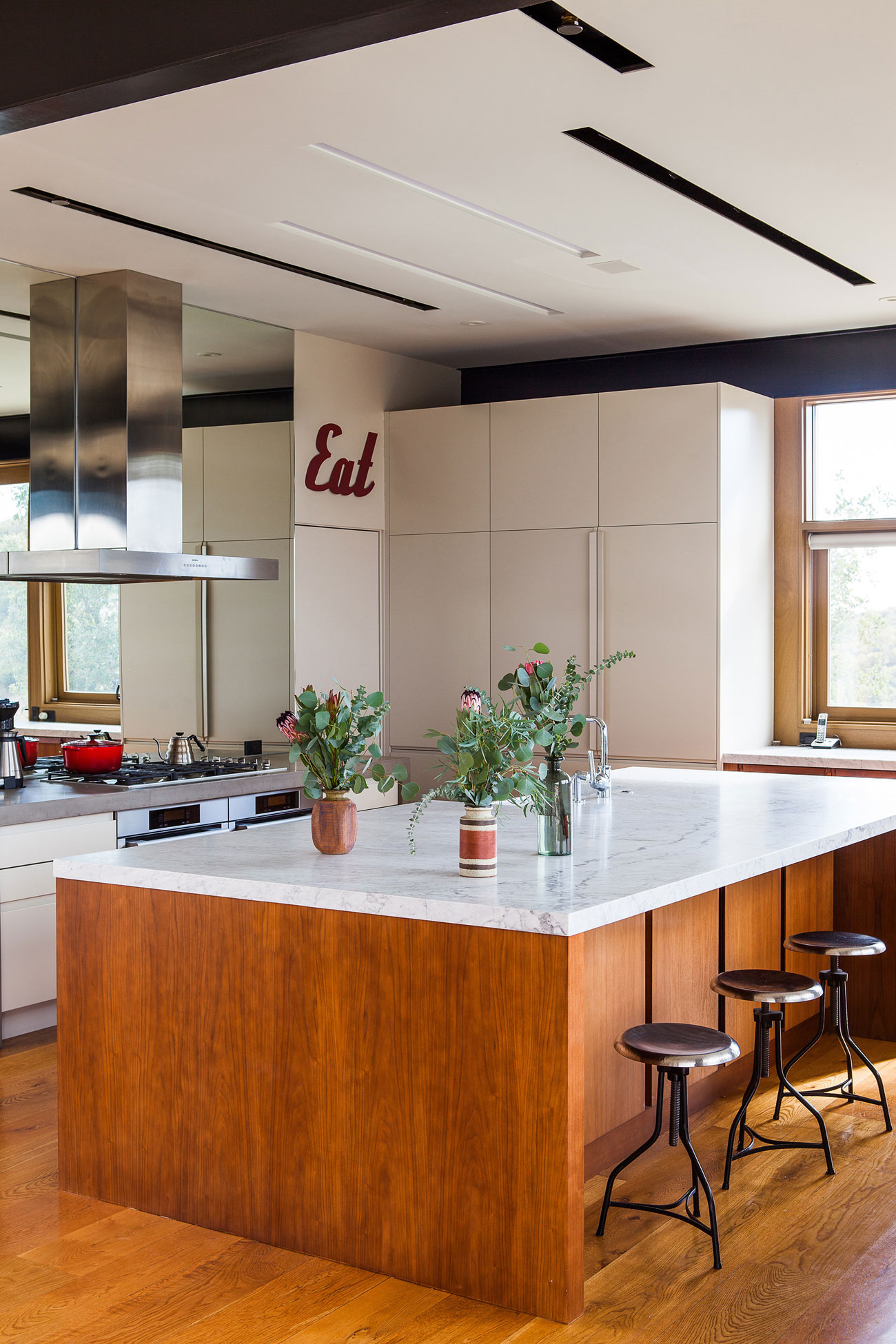 Elegant Toro Canyon House In California, USA elegant toro canyon house in california usa 66a49ae