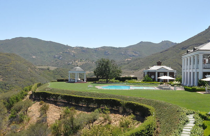 Exquisite Newbern Court in California exquisite newbern court in california c7094a4