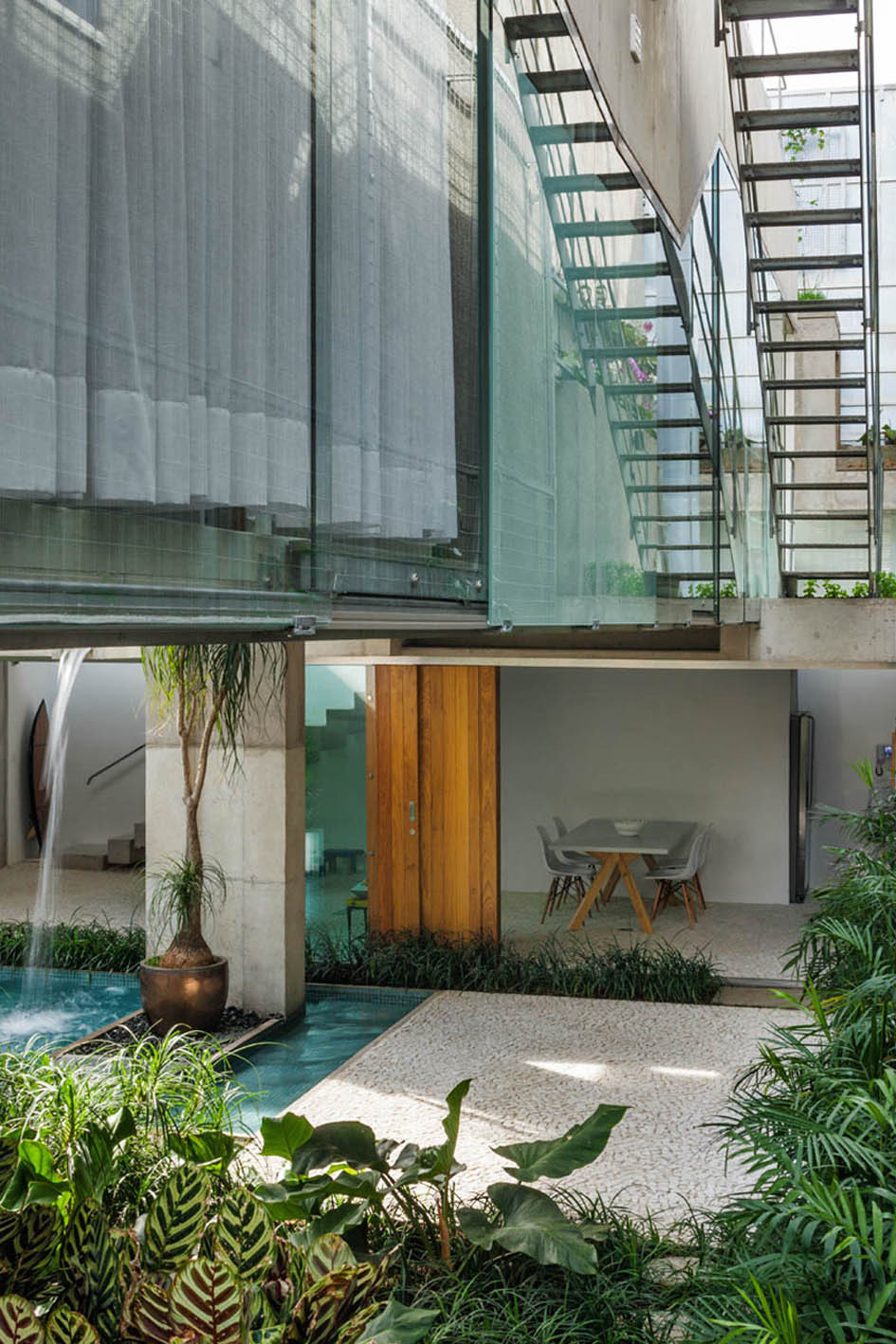 Glorious Weekend House In São Paulo, Brazil glorious weekend house in so paulo brazil 22d1884