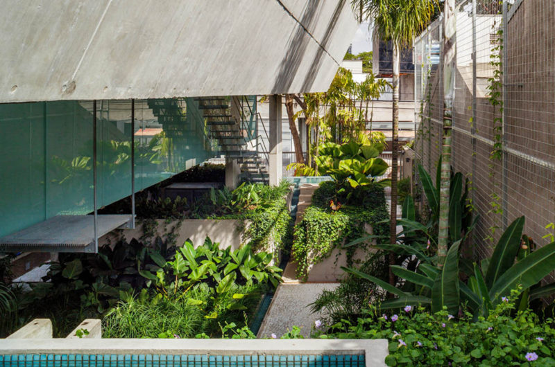 Glorious Weekend House In São Paulo, Brazil glorious weekend house in so paulo brazil 535ea43