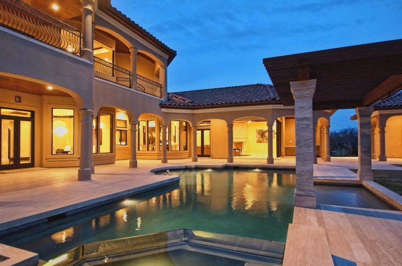 Gorgeous Lake Austin Custom Home in Texas gorgeous lake austin custom home in texas 96d32a6