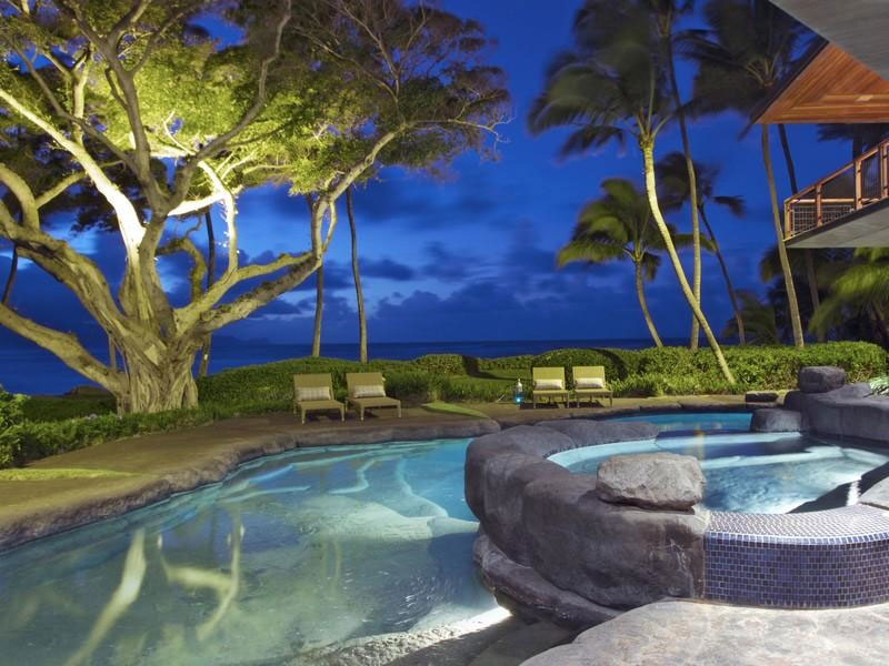 Gorgeous North Shore Beachfront Residence in Paia, Hawaii gorgeous north shore beachfront residence in paia hawaii c0c08e8