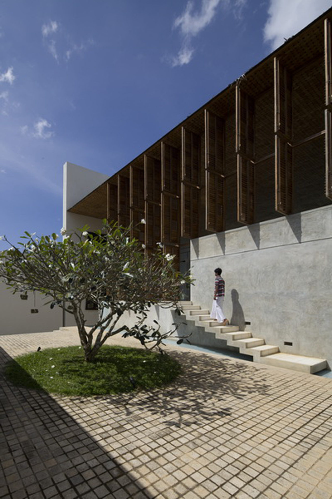 Gorgeous Villa Vista by Shigeru Ban Architects gorgeous villa vista by shigeru ban architects 66c490e