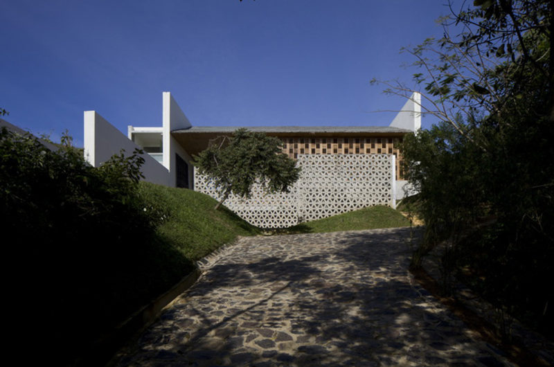 Gorgeous Villa Vista by Shigeru Ban Architects gorgeous villa vista by shigeru ban architects f9e0c3c