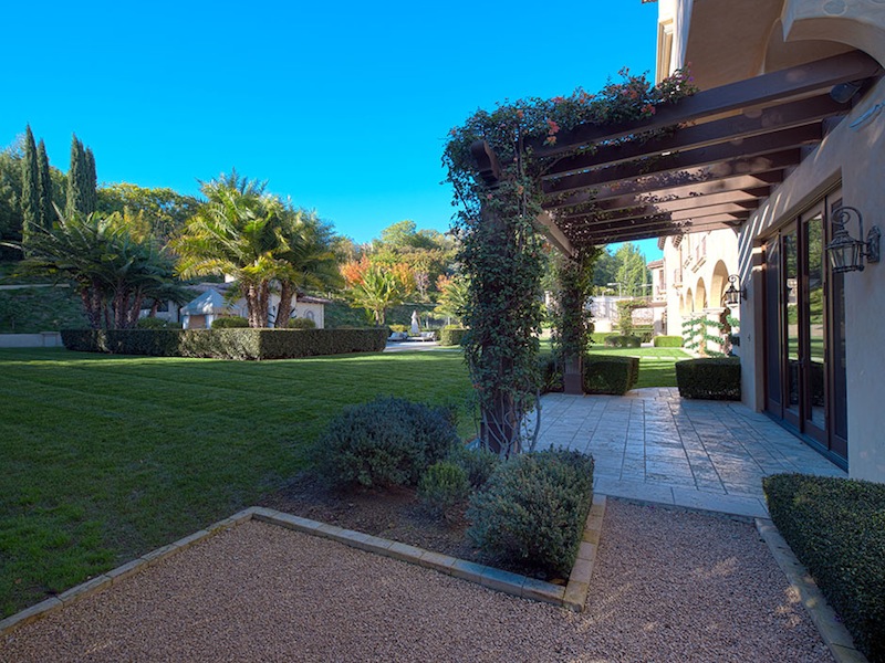 Grandiose Beverly Park Estate in Beverly Hills grandiose beverly park estate in beverly hills 8460a41