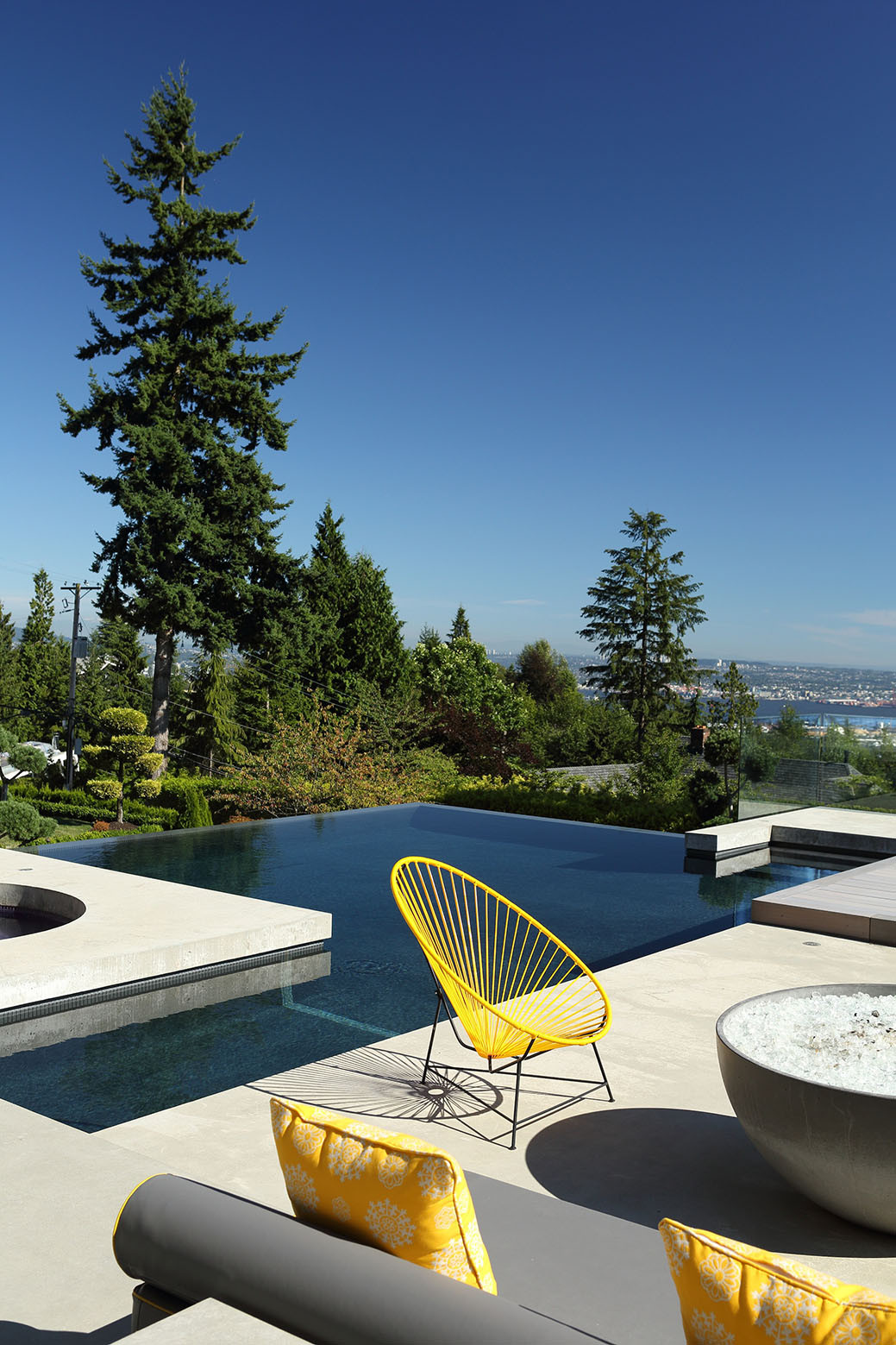 Groveland House In West Vancouver, Canada groveland house in west vancouver canada 16d203e