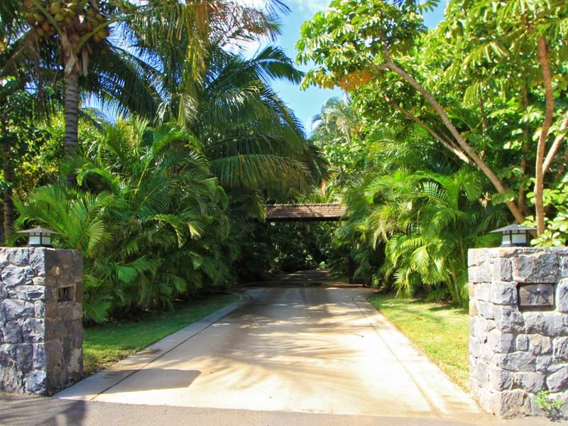 Hawaiian Residence Featuring 3.5 Acres of Paradise hawaiian residence featuring 35 acres of paradise 767b645