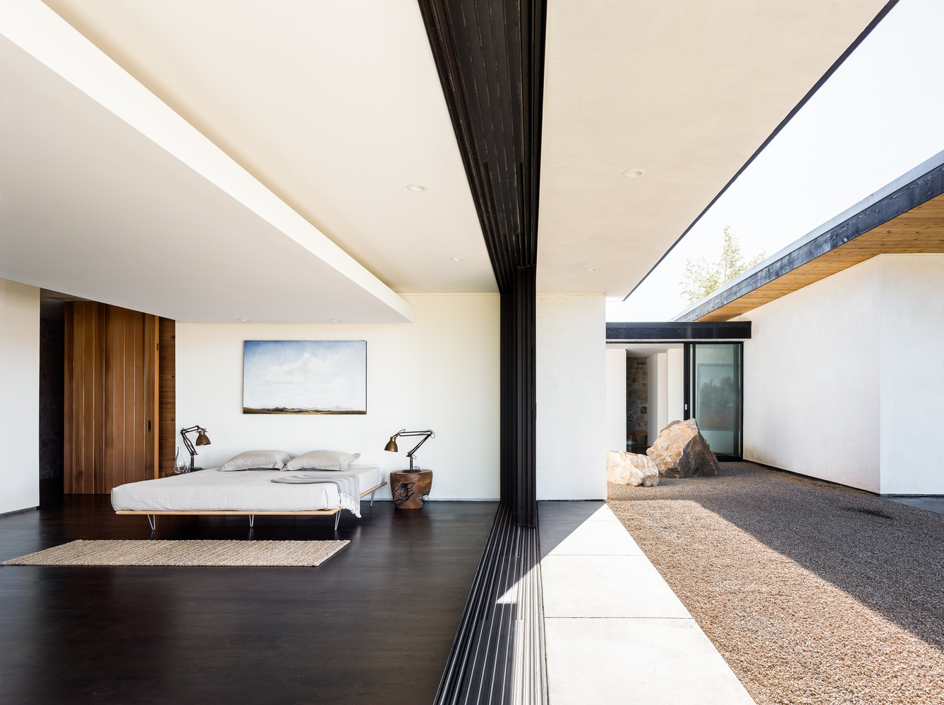 House Set On The Valley Floor In California, USA house set on the valley floor in california usa 2335e35