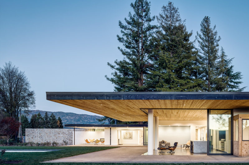 house set on the valley floor in california usa 798e878