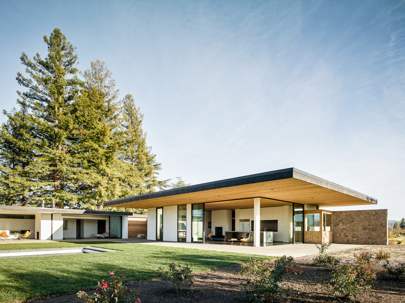 House Set On The Valley Floor In California, USA house set on the valley floor in california usa 7f31519