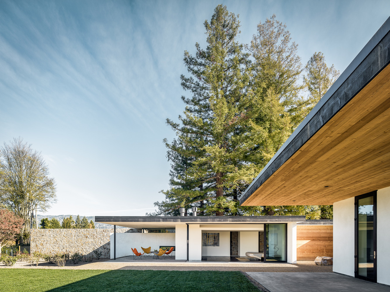 House Set On The Valley Floor In California, USA house set on the valley floor in california usa 971038b