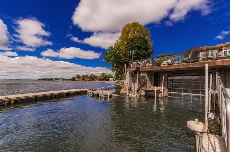 Incredible Waterfront Home in Québec, Canada incredible waterfront home in qubec canada 7803550