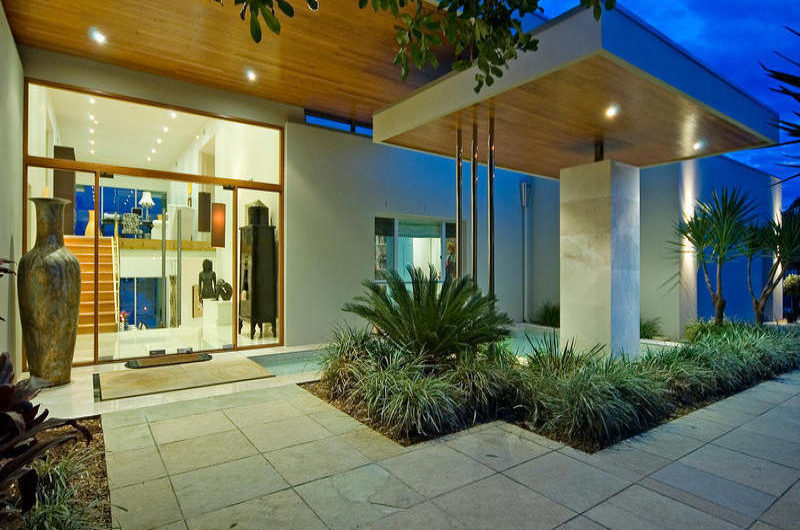 Jaunty Waterfront Home in Sanctuary Cove jaunty waterfront home in sanctuary cove 032aeaf