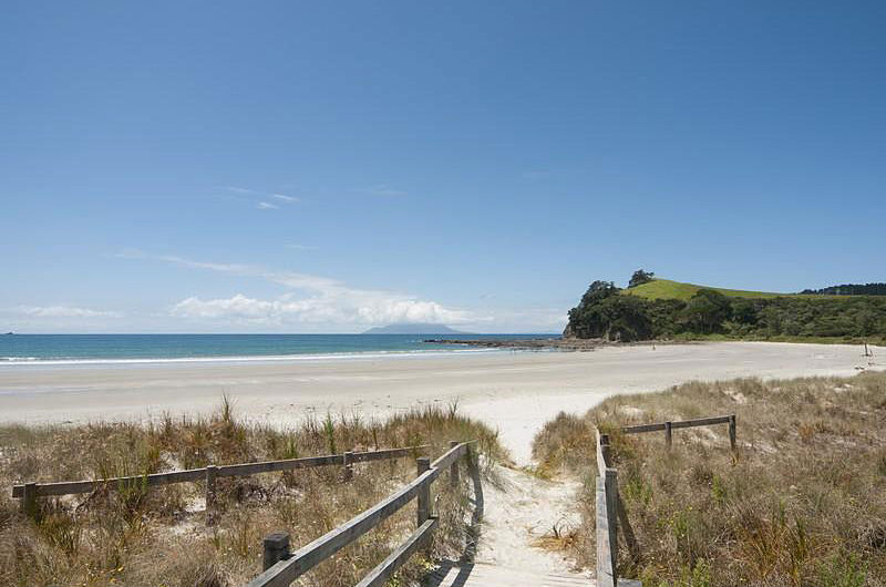 Lavish Beachfront Residence in Omaha, New Zealand lavish beachfront residence in omaha new zealand 0a2470e